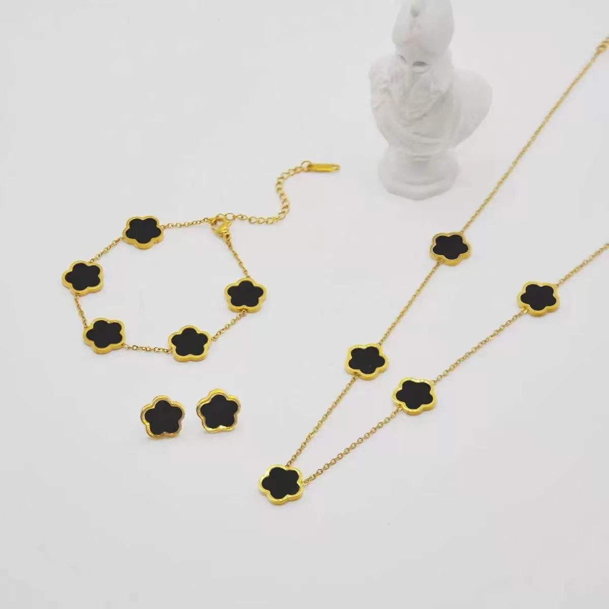 Exquisite gift black onyx